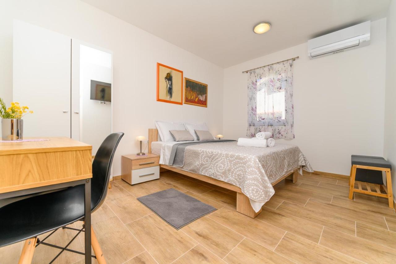 Rooms Forever Miholascica Ngoại thất bức ảnh